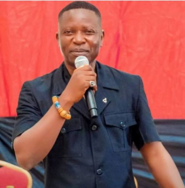 AwareKwesi's tweet image. So is this guy really a Dr, because the supposed university,that he claims to have conferred upon him his PhD isn't qualified to do so?