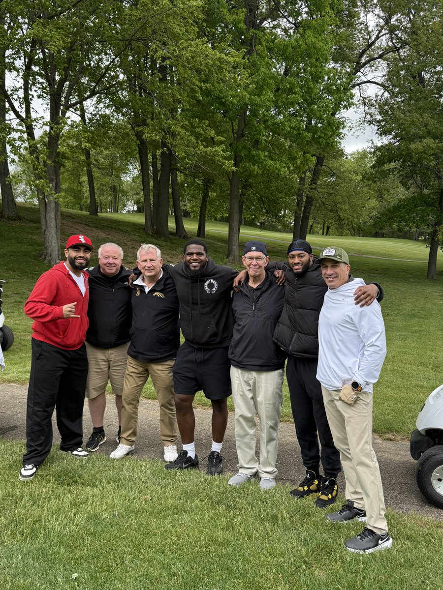 sefa3saip's tweet image. Had an amazing time at the alumni golfing event!
#BroncosWillReign @BroncsWillReign