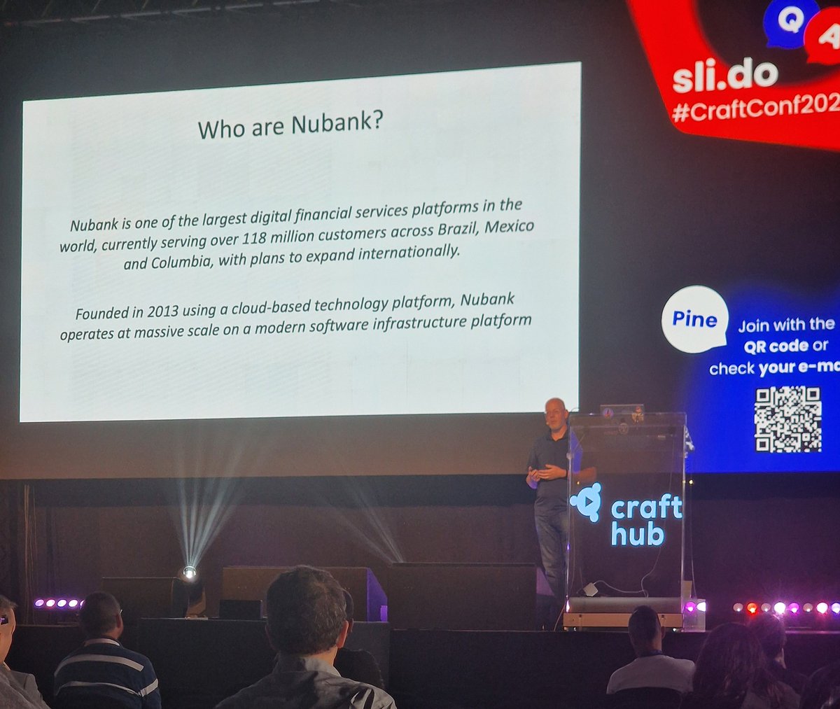 CraftConf's tweet image. 🏙️“There isn’t one platform — there should be many.”
@adriancockcroft at #CraftConf shares 4 principles for dynamic, user-driven platform design.
From internal agility to external stability — plus a look at AI tools for platform engineering. 🤖