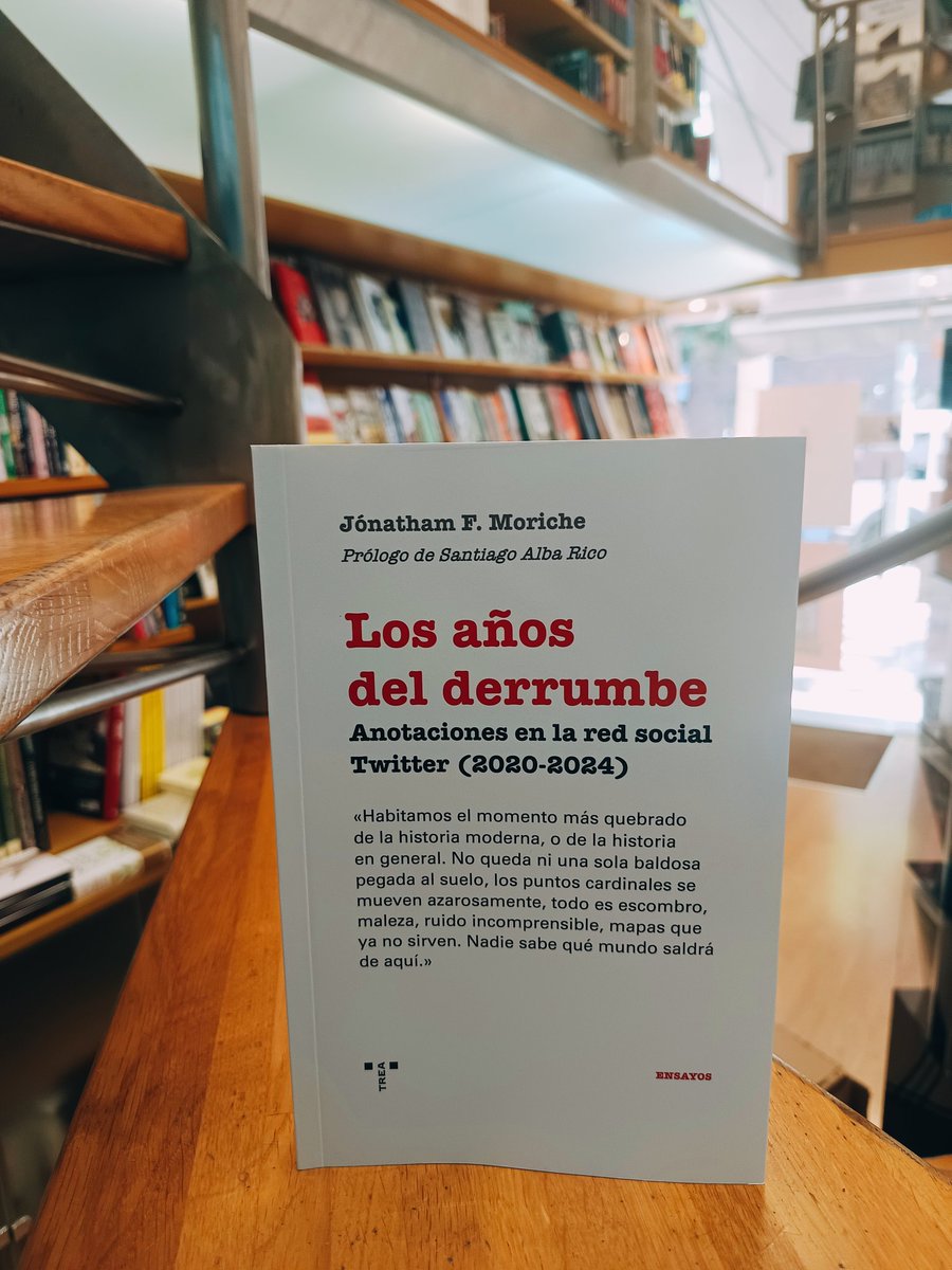 Librería Anónima (@libreriaanonima) on Twitter photo Quizá todos los que estamos en Twitter deberíamos correr a por este libro , 😅.
Los años del derrumbe de <a href="/jfmoriche/">Jónatham F. Moriche 🇺🇦 🇵🇸</a> en <a href="/edicionestrea/">Ediciones Trea</a> Quizá todos los que estamos en Twitter deberíamos correr a por este libro , 😅.
Los años del derrumbe de <a href="/jfmoriche/">Jónatham F. Moriche 🇺🇦 🇵🇸</a> en <a href="/edicionestrea/">Ediciones Trea</a>