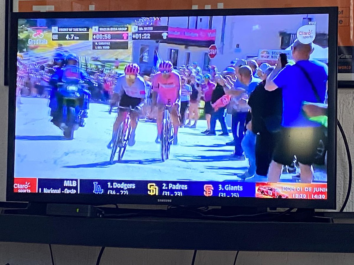 No sé qué pasará con #IsaacDelToro en el futuro. Lo que sé es que lo que estos últimos días está consiguiendo una proeza nunca antes vista en el deporte mexicano en la historia. 

Este fin de semana puede ser inolvidable, inédito, épico.

#GiroDeItalia #DelToro 🇲🇽🚴🏽‍♂️