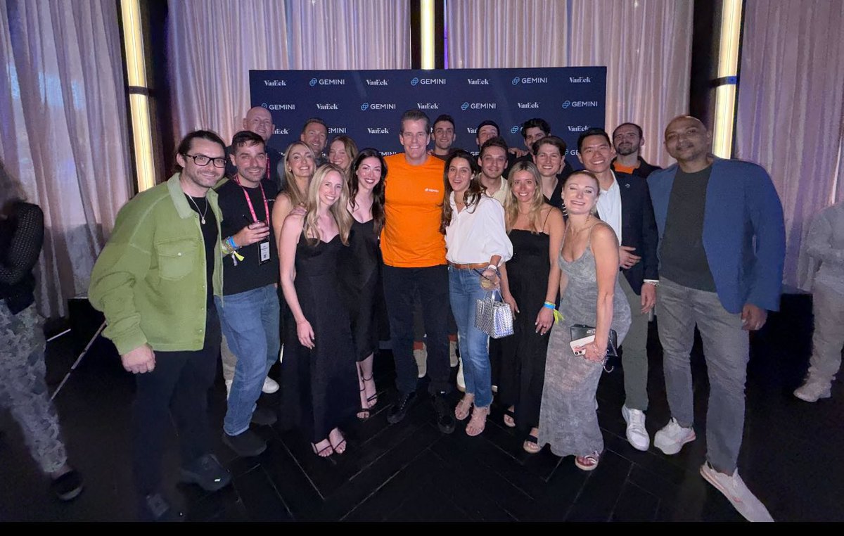 Natalie Rix (@natalie_rix) on Twitter photo The energy at <a href="/TheBitcoinConf/">The Bitcoin Conference</a> was electric!! ⚡️ Some of my favorite highlights in no particular order:
- Representing <a href="/Gemini/">Gemini</a> at <a href="/natbrunell/">Natalie Brunell ⚡️</a>’s Women of Bitcoin brunch with over 500 women in the industry! 💪
- Watching <a href="/tyler/">Tyler Winklevoss</a> and <a href="/cameron/">Cameron Winklevoss</a> on the main stage, as well as on stage The energy at <a href="/TheBitcoinConf/">The Bitcoin Conference</a> was electric!! ⚡️ Some of my favorite highlights in no particular order:
- Representing <a href="/Gemini/">Gemini</a> at <a href="/natbrunell/">Natalie Brunell ⚡️</a>’s Women of Bitcoin brunch with over 500 women in the industry! 💪
- Watching <a href="/tyler/">Tyler Winklevoss</a> and <a href="/cameron/">Cameron Winklevoss</a> on the main stage, as well as on stage