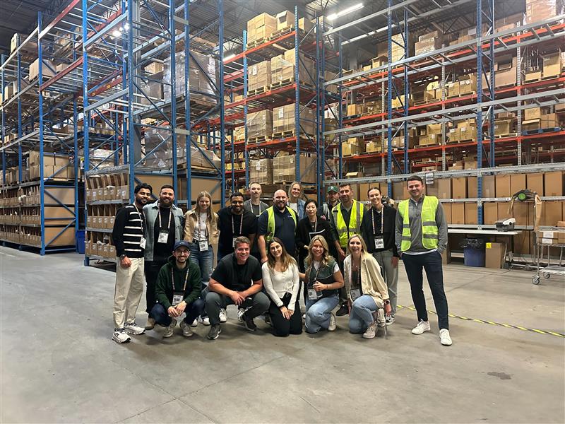 ShipBob is live at the Shopify Editions Summit in Toronto!

Yesterday, we had the pleasure of welcoming members of the Shopify team to our Toronto fulfillment center for an exclusive behind-the-scenes tour. We showcased how our direct integrations helps merchants seamlessly