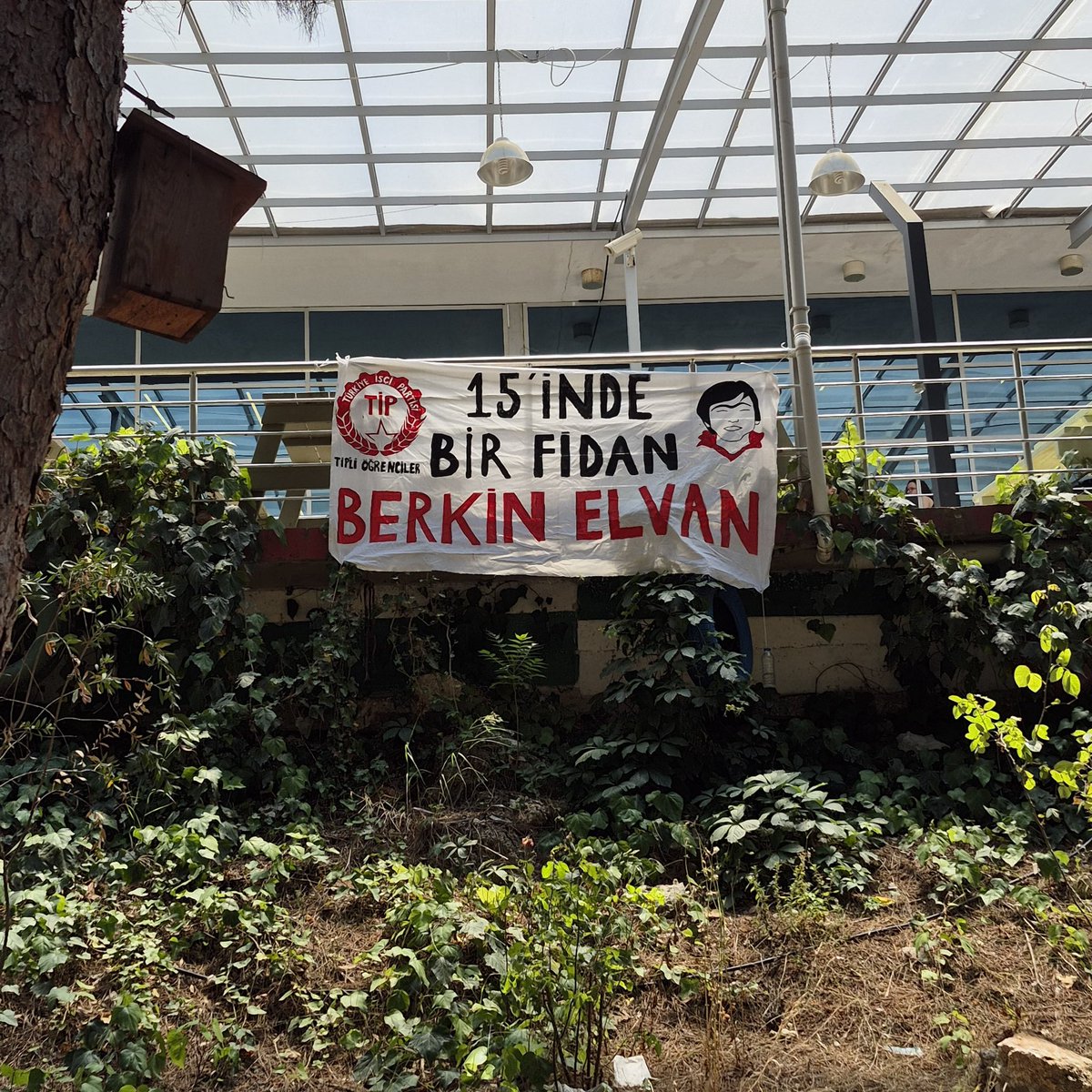 Gezi ruhu Dokuz Eylül Üniversitesinde!

Kardeşimizsin Berkin, mücadelemizde yaşıyorsun!