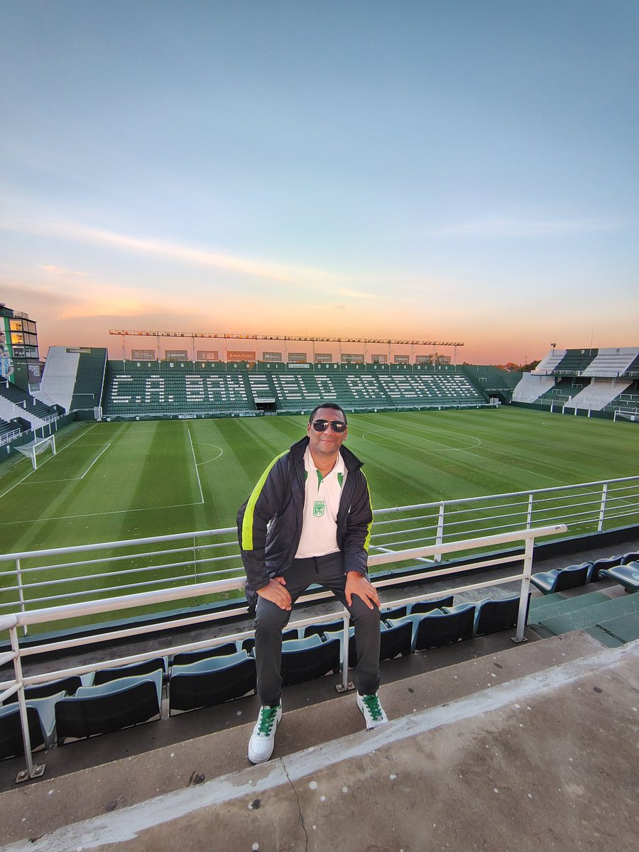OscarSlayer's tweet photo. Un recorrido por #lencho casa y templo de @cab_oficial #banfield aguante el Verde y Blanco del Sur del continente #Argentina @CAB_oficial @HDBanfield @BlogVerdolaga @sandrah1813 @tertuliaverde https://t.co/eRKq96J3BN