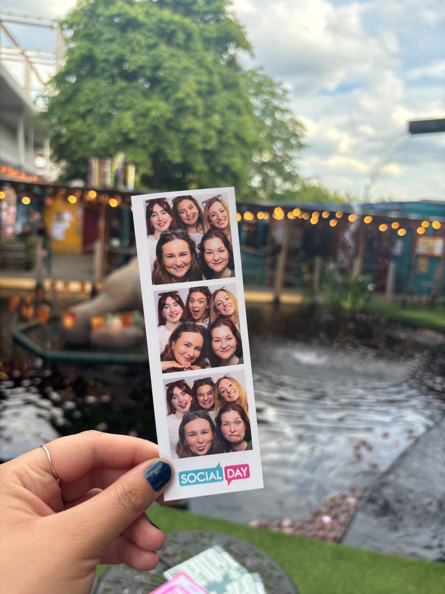 MGALBA's tweet image. Bha buidheann bho MG ALBA ann an Lunnainn airson tachartas mu margaidheachd nam meadhanan sòisealta an t-seachdain sa chaidh!🤳

A group from MG ALBA’s digital team were in London last week for a social media marketing event with @social_day 🙌
