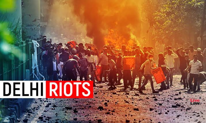 #BREAKING Karkardooma Court judges hearing the Delhi riots cases have been transferred. 

Both ASJ Sameer Bajpai (hearing framing of charges in riots larger conspiracy UAPA case) and ASJ Pulastya Pramachala transferred. 

#DelhiRiots