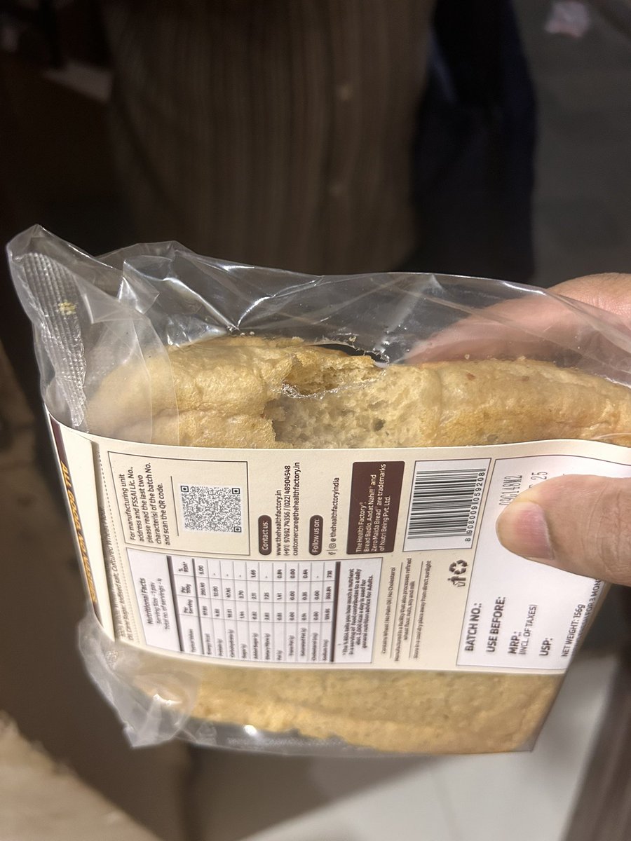 ImVRathi's tweet image. Never trusting this @ZeptoNow again.. no quality check of any kind.. guys order on your own HEALTH risk.. ordered the health factory pav and it was clearly chewed by rat
 @CMOMaharashtra should take some corrective measures now
@MoHFW_INDIA @ZeptoNow