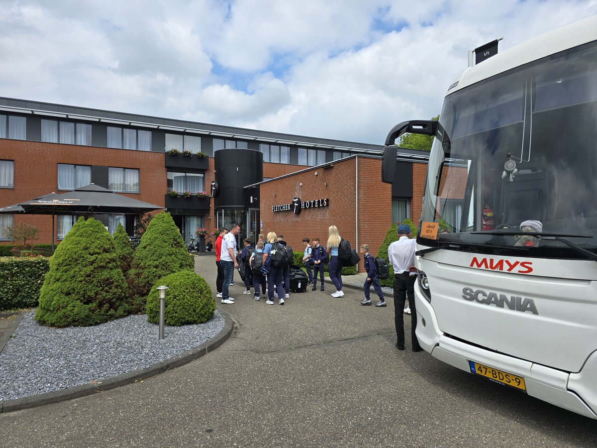 FletcherFootbal's tweet photo. Wij wensen alle teams veel plezier en succes met het Rood-Wit U10 toernooi in St. Willebrord โฝ๏ธ
#toernooi #tournament #fletcherfootball #roodwit #willebrord #stwillebrord #football #soccer https://t.co/85mcSXFDCE