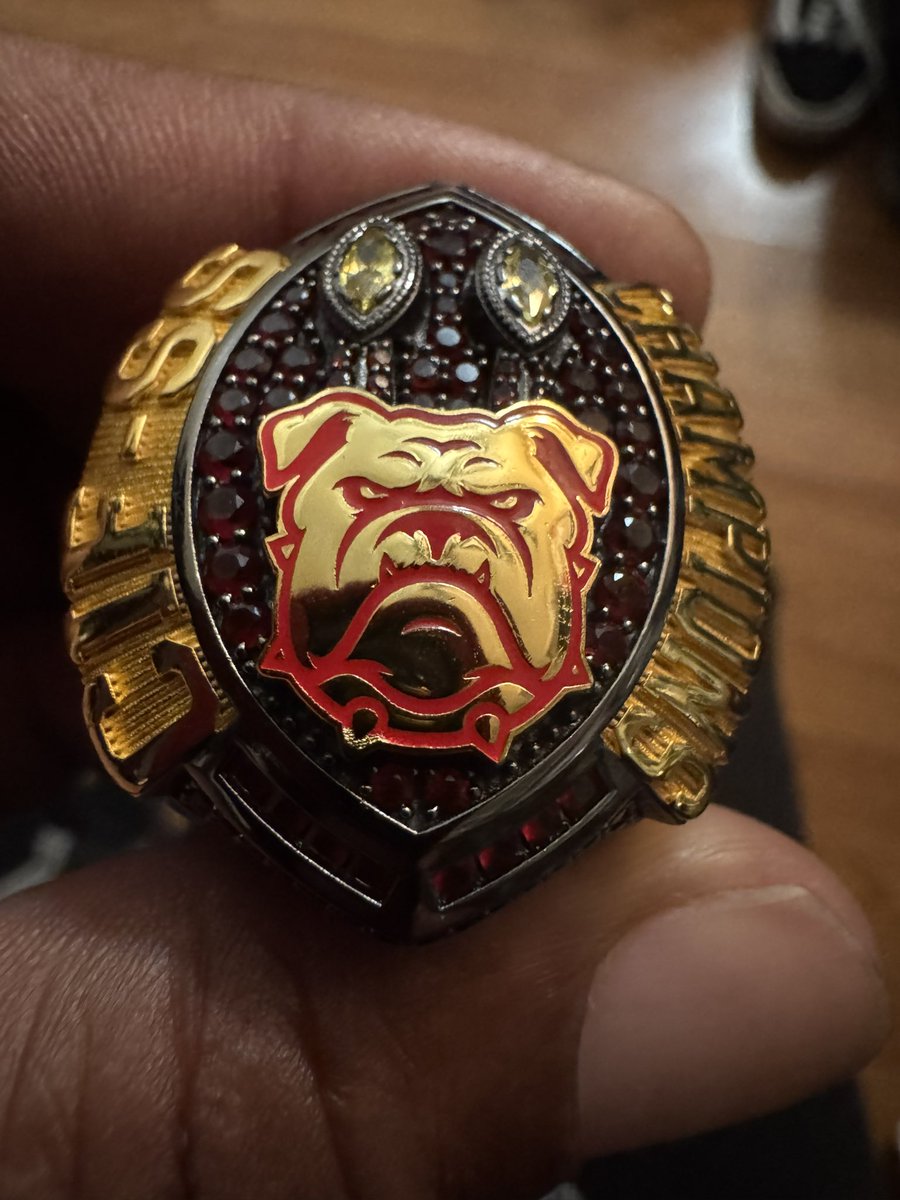 JaydenPage21's tweet image. Hardware has Arrived……Forever Legendary. Highland High School