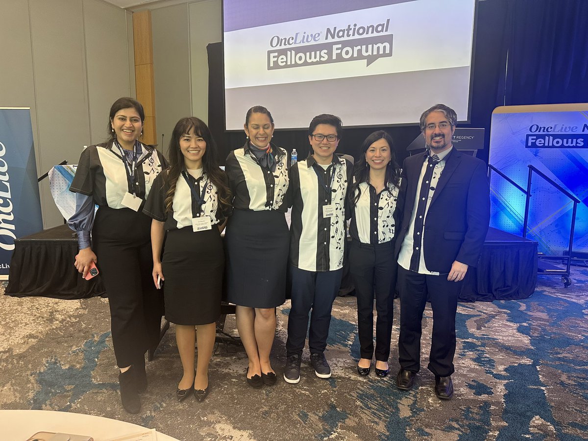UNCHemeOnc's tweet image. Proud of @UNC_SOM fellows Dr. Abner Murray (@dominicandoc2) & Dr. Arshed Al-Obeidi for representing at the 2025 @OncLive National #FellowsForum! From the lakefront to the podium, they brought brilliance, energy, and heart to #ASCO25 Day 0. 🫁👏 #LCSM #cancerresearch