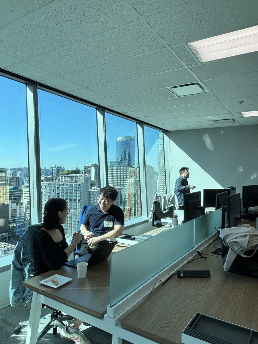 charliai's tweet photo. Wednesday’s Open House was a great success!
Thanks to all who joined us for demos, discussion, and an inside look at Smart Deal Finder.

Book a demo: https://t.co/uPhYNv7ZEH
Try it free: https://t.co/8lwKwRDyTb

#CharliCapital #WebSummit2025 #OpenHouse https://t.co/7Fu8uHjuim