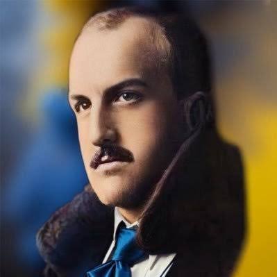 Nurizade Fener hesabını kullanan kişinin adı Umut Turğut. 

Bugüne kadar hakarete uğrayan herkes artık yasal haklarını kullanabilir; savcılığa başvurular başladı bile.

Galatasaray Kulübü de bu kişi hakkında suç duyurusunda bulundu.