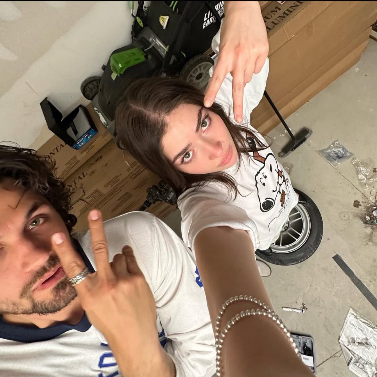 pls stream motorheads s1 on prime for an old timey teen drama feel that ik you all have been craving…