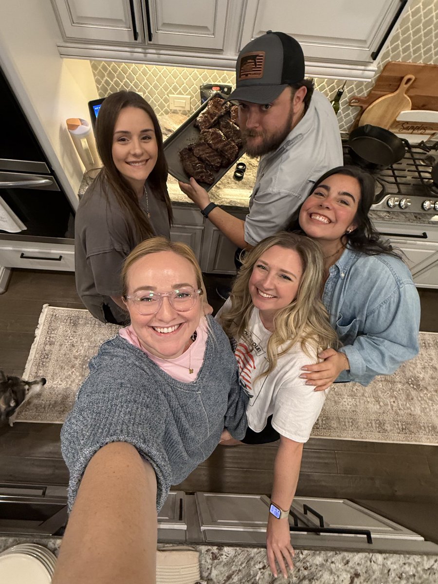 Sarah Sample tweet media