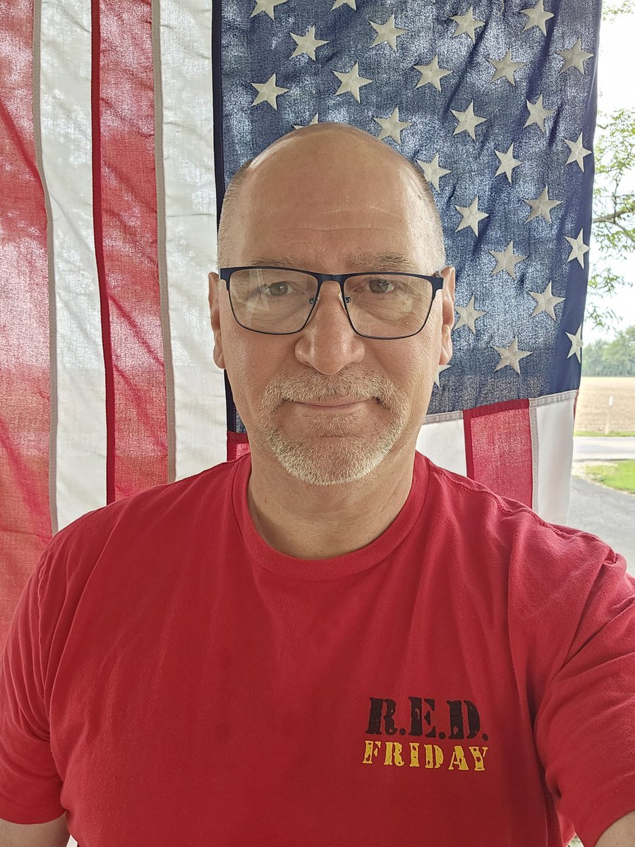JoeMelajoe65's tweet photo. Hope you're having an outstanding Red Friday!!! I'm still not verified...
However...This is the Real Authentic me!! I back our veterans, I back the Blue and all first responders...
I support this FLAG and the USA first and foremost....I support #2A #TheUSConstitution ππ―πΊπΈ https://t.co/FTW3k2pEOx