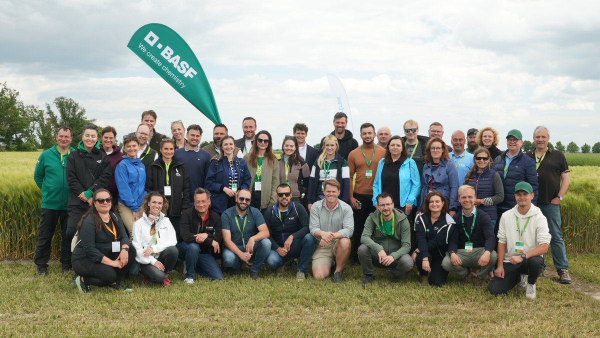 Day 2 of #AgXplorers2025, where we saw influencers cycle around the farm, with drone demonstrations and workshops taking place.
The afternoon held another workshop around the future of the young generation, with the evening ending on a boat trip around 'Worlitzer Park'.
