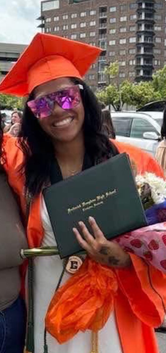 Congrats to our recent graduate and now Lady Bronco alum, Armani!  Go blaze a trail down south in Georgia!  #BroncoForLife 💚🧡🖤