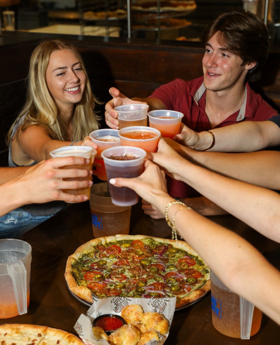 Cheers to the weekend! 🍻 Whether it’s pizza, pitchers, or both, we’ll have a slice (or two) waiting for you. See you soon! 🍕🎉