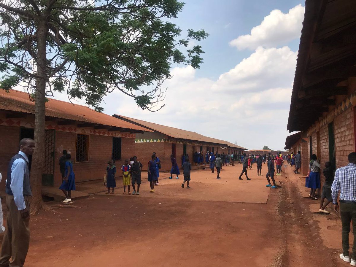 As we begin working in schools in new countries, finding the right organizations to partner with is crucial. 

Want to know more about how we seek partnerships? Read our blog!: ow.ly/Cwgy50VXf1h
 
#partnerships #InternationalCollaboration #localization #cleanwater