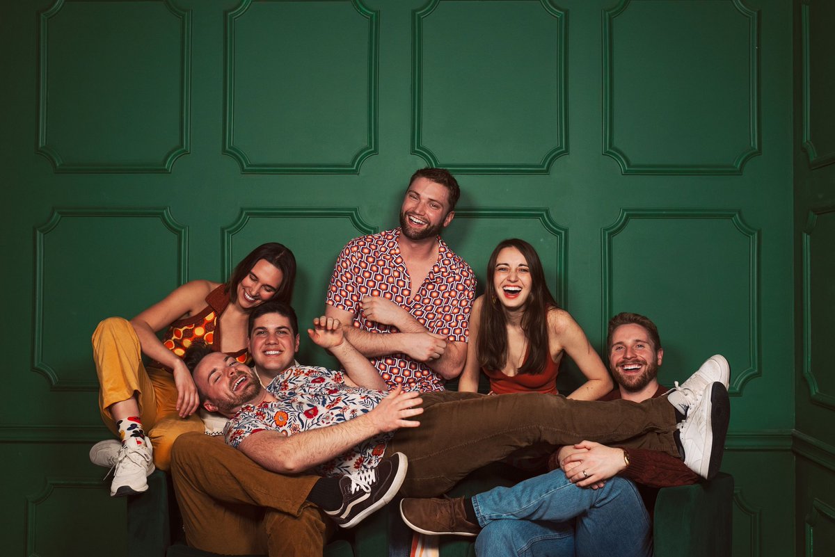 Get ready for your weekend with the funk pop of The Far Out!
ifitstooloud.com/2025/05/the-fa…