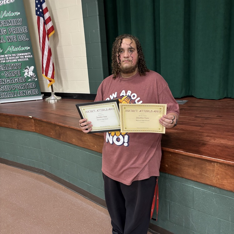 ⭐️ It is a Great Day to be a Malvern Hornet!

Congratulations to Jonathon, Perfect Attendance for the Entire Year!   Amazing!

Go Hornets!