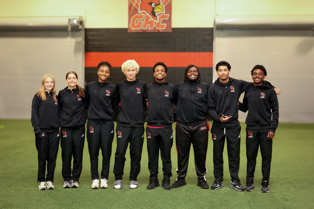 GRCStudentMedia's tweet photo. Good luck to our track athletes who will compete at the KHSAA 3A State Meet on 5/31 at UK. Teigh Yeast won Region 6 championships in long jump, triple jump, and the 400-meter run, and Bailey Howard won the region pole vault.
-Photos courtesy of Kasey Moore Photography https://t.co/ub4BXMPcgF
