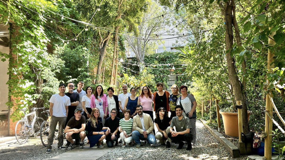 Consell d’Infermeres (@infermerescat) on Twitter photo 🎥 Avui, degana i presidentes, del Consell i els Col·legis d’Infermeres, han participat al #rodatge de “Les nostres infermeres. El nostre futur”, el #documental de l’Iván Zahinos.
<a href="/COIBarcelona/">Col·legi d'Infermeres i Infermers de BCN (COIB)</a> <a href="/COIGIrona/">Col·legi Oficial d'Infermeres/ers de Girona</a> <a href="/InfLleidaCOILL/">InfermeresLleidaCOILL</a> <a href="/codita_tgn/">Codita Tarragona</a> 🎥 Avui, degana i presidentes, del Consell i els Col·legis d’Infermeres, han participat al #rodatge de “Les nostres infermeres. El nostre futur”, el #documental de l’Iván Zahinos.
<a href="/COIBarcelona/">Col·legi d'Infermeres i Infermers de BCN (COIB)</a> <a href="/COIGIrona/">Col·legi Oficial d'Infermeres/ers de Girona</a> <a href="/InfLleidaCOILL/">InfermeresLleidaCOILL</a> <a href="/codita_tgn/">Codita Tarragona</a>