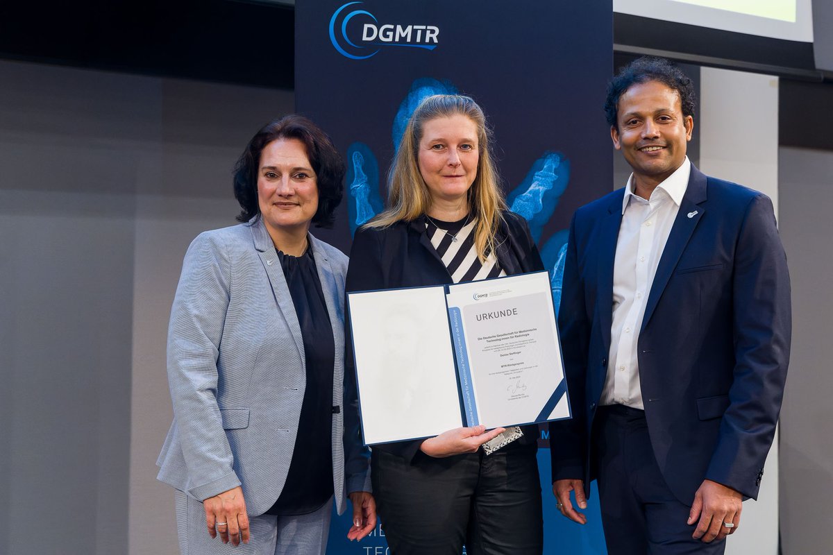 Denise Steffinger hat den MTR-Röntgenpreis der #DGMTR in der in der Kategorie „Innovation“ gewonnen für Ihre herausragenden Tätigkeiten und Leistungen im Bereich fetale und neonatale MRT Bildgebung! 🎉 Herzlichen Glückwunsch! #LMUradiology #RÖKO2025