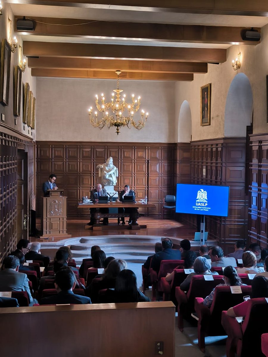 ◾️Este viernes se registra quórum legal para el desarrollo de la sesión ordinaria de mayo, del Honorable Consejo Directivo Universitario de la #UASLP 🦅

La encabezan el rector <a href="/AJZGrector/">Alejandro Zermeño Guerra</a> y el secretario general, Mtro. Federico Garza. 

#SesiónCDU