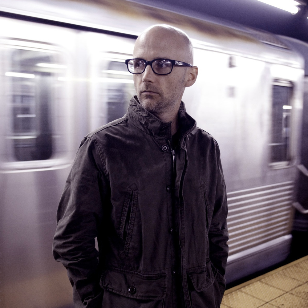 Actuellement à l'antenne : Disco Lies (2008) - MOBY Ecoutez CHIC RADIO HITS sur labels4radios.eu #chicradiohits #top40 #hits
