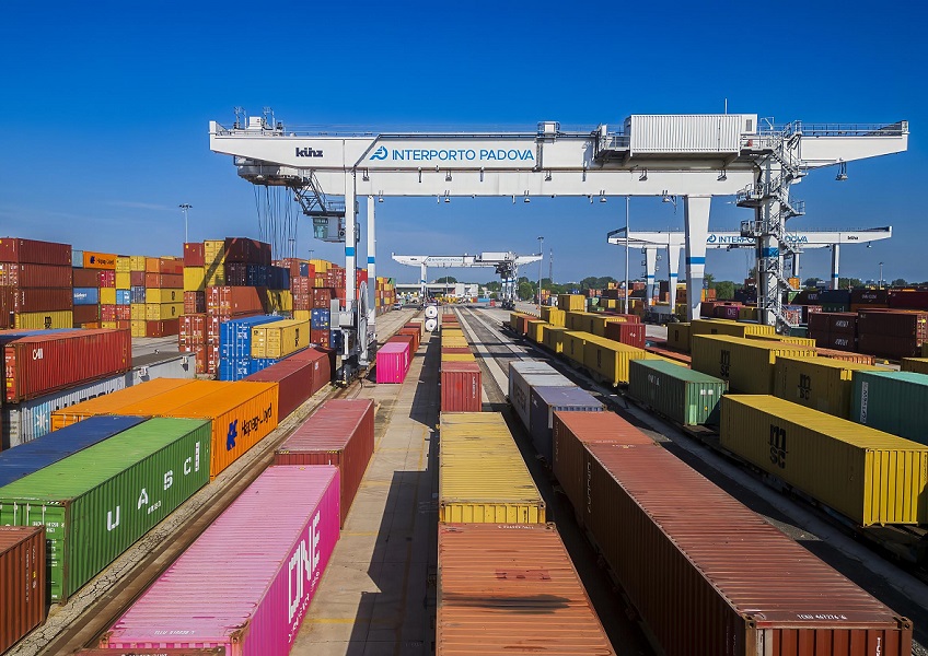 Bando internazionale per il nuovo partner logistico del Terminal Intermodale di Interporto Padova.
Leggi la notizia > transportonline.com/dettaglio_news…
#interporto #padova #merci #trasporti #logistica