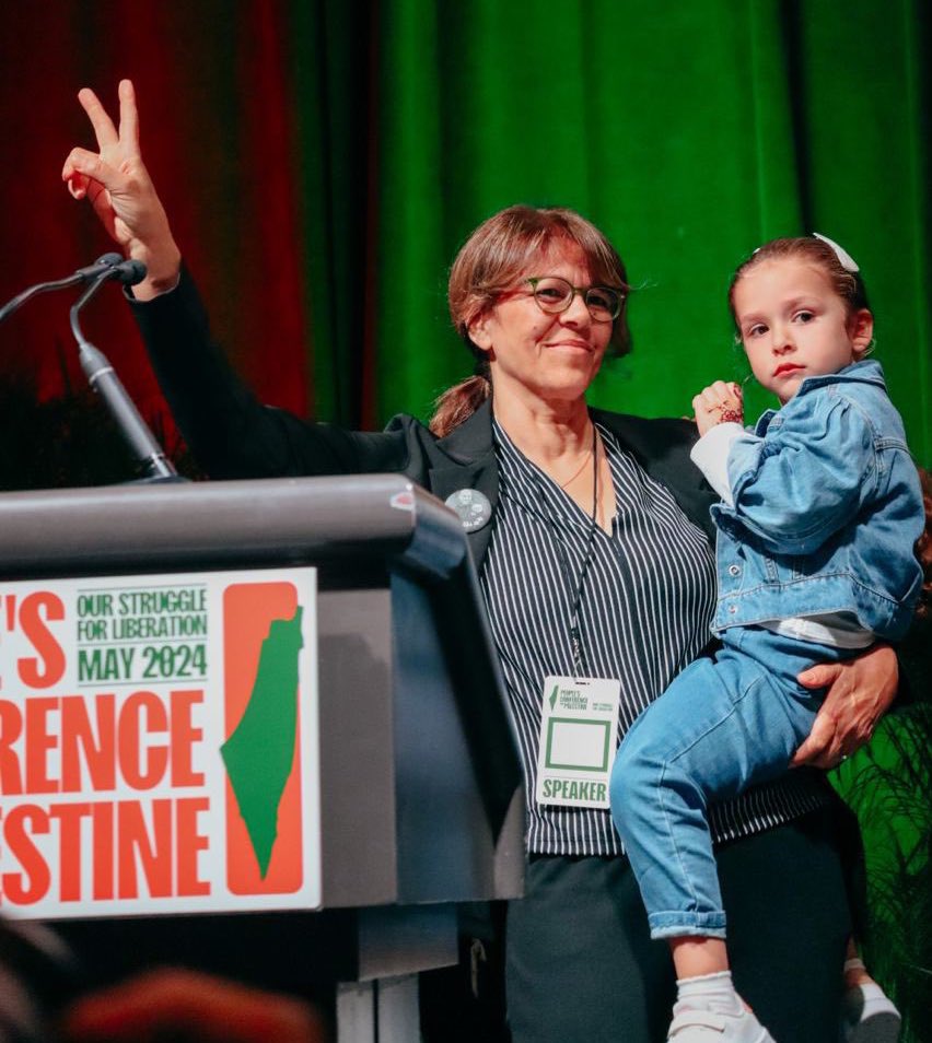 Sena Selame Dakka serbest bırakılsın!

Filistinli gazeteci Sena Selame Dakka, dün Doğu Kudüs’te kızı Milad ile birlikte işgal güçleri tarafından durdurulup “kışkırtıcı sosyal medya paylaşımları” nedeniyle gözaltına alınarak sorgu merkezine götürüldü. Söz konusu idari tutuklama