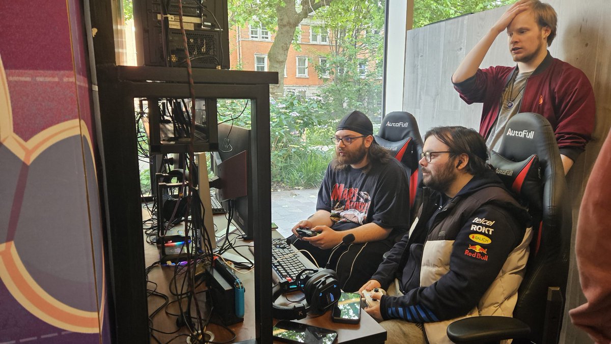 PseudoDopamine's tweet photo. The #RogueSummit has descended on @SideQuest_Hub in Elephant and Castle!
We go live very soon, so stay posted, and tell us if you're #TeamAsura or #TeamVAFD https://t.co/dy26rP2GqJ