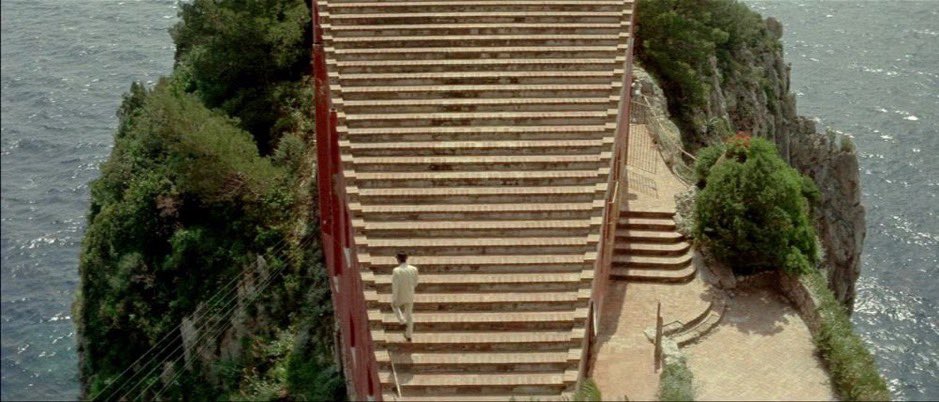 Jopolkadot's tweet photo. Le Mépris 

Godard
1963 https://t.co/aKRWzgGYUf