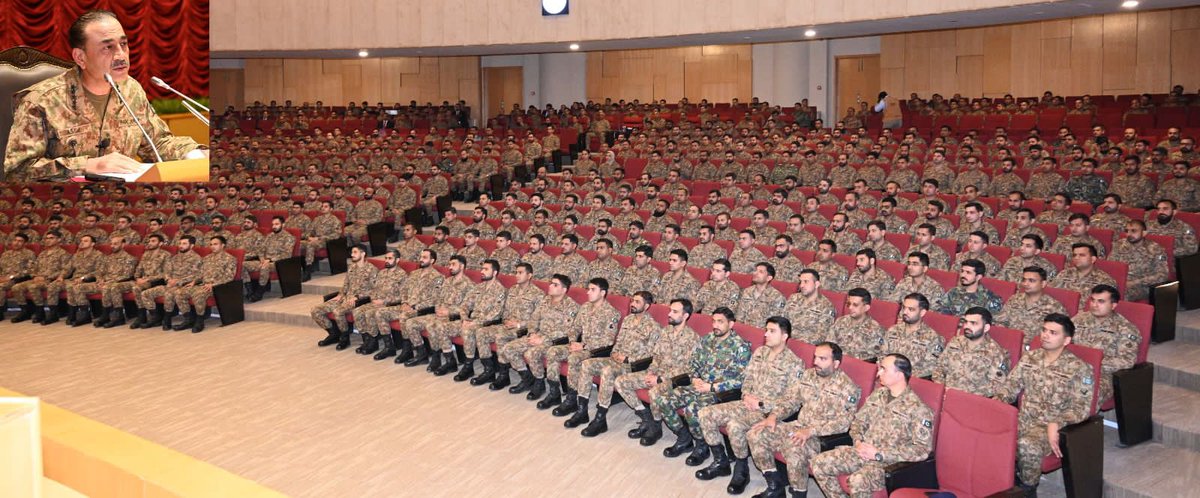 IslooInsider's tweet photo. COAS highlighted India's role in sponsoring terrorism inside Pakistan.
He reaffirmed full national resolve to take the counter-terror drive to its logical conclusion — defeating terrorism in all forms.
#CounterTerrorism #PakFightsBack https://t.co/nSEzd2Ozly