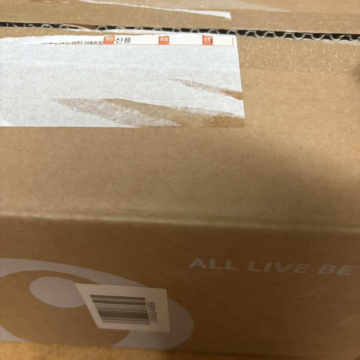 myon1595's tweet photo. 쪼매만 기ㅏ려주세요 진짜 
여기있음 https://t.co/kNvp1fcuSv