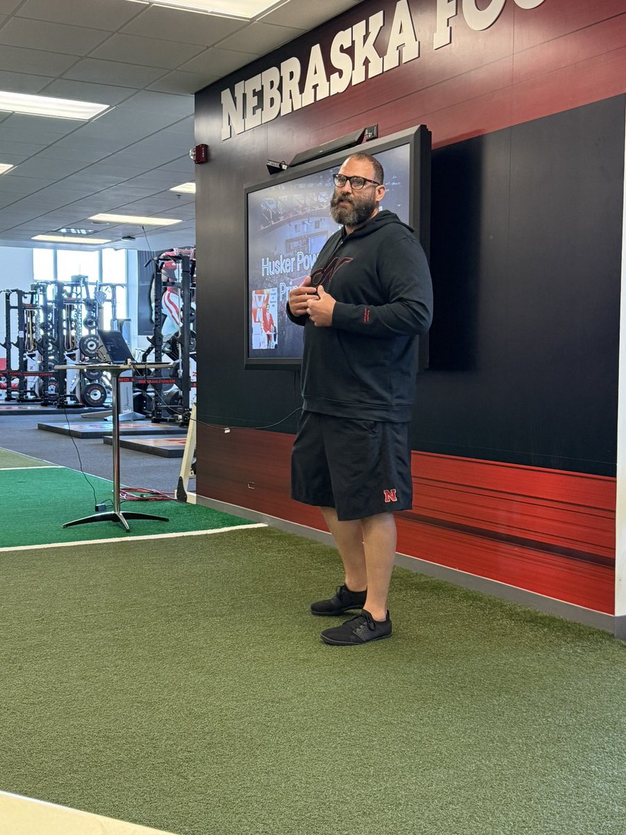 NebStrength's tweet image. Great morning of learning at the @nebraska_sc coaches clinic! Unbelievable content provided by each speaker!
@CoachVenable1 🧠
@StayKmitted 📈
@will_ratelle 🏋🏻♂️
