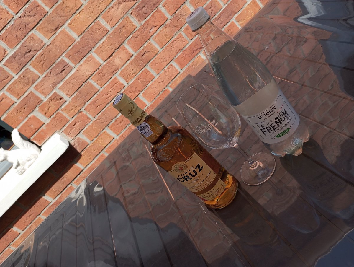 dsedg59's tweet photo. #PortoCruz #Cocktail #PortoTonic #@portocruz.fr https://t.co/c6006sVj7i