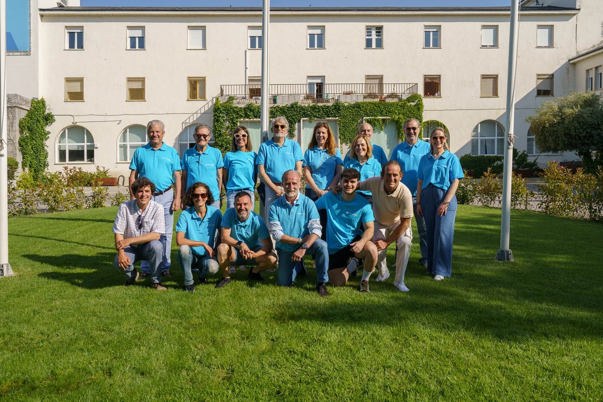 CaixaBank (@caixabank_cat) on Twitter photo El Comitè Consultiu d'<a href="/AccionistesCABK/">Accionista CaixaBank</a> ha participat en una activitat de voluntariat a la <a href="/fundacionalapar/">Fundación A LA PAR</a> 🤝💙, en què ha pogut conèixer la seva tasca en favor de la inclusió social, ha col·laborat en tallers formatius i ha compartit l'experiència del seu dia a dia. 📸👇 El Comitè Consultiu d'<a href="/AccionistesCABK/">Accionista CaixaBank</a> ha participat en una activitat de voluntariat a la <a href="/fundacionalapar/">Fundación A LA PAR</a> 🤝💙, en què ha pogut conèixer la seva tasca en favor de la inclusió social, ha col·laborat en tallers formatius i ha compartit l'experiència del seu dia a dia. 📸👇