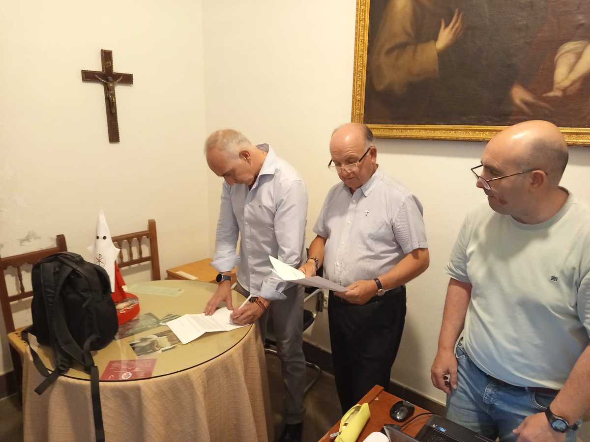 ACTUALIDAD | En la tarde de hoy, ha tenido lugar la presentación como candidato a la reelección por cuatro años, de nuestro actual Hermano Mayor en funciones, Antonio Granados, siendo el primer hermano en realizar esta petición.