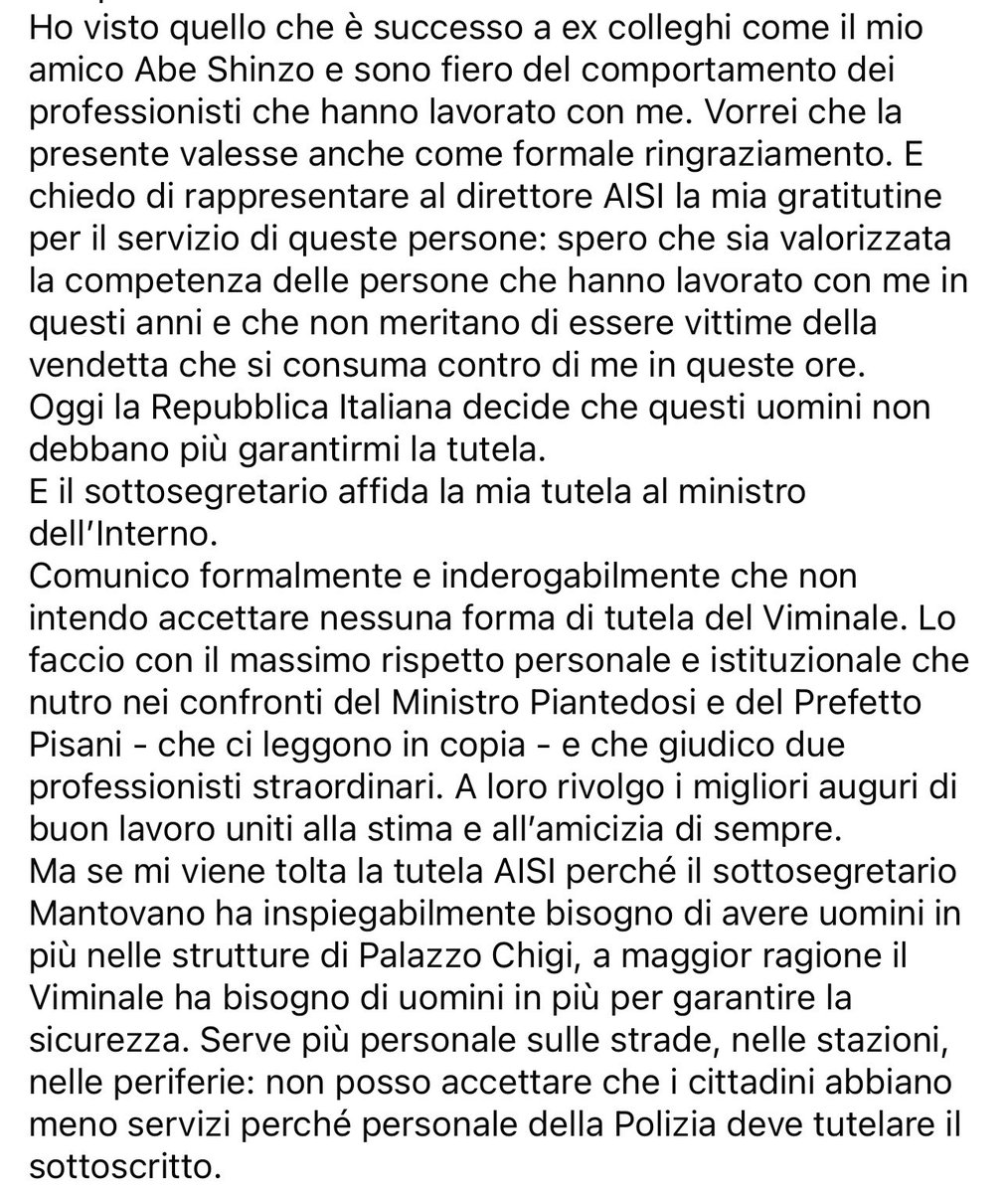 Matteo Renzi tweet media