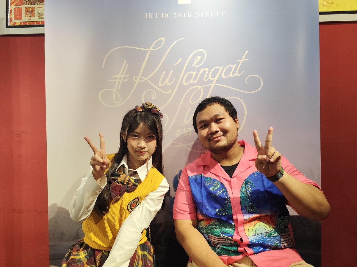 adityarahmats's tweet photo. Duh Fritzy Lucu, Duh Fritzy Lucu
Terima kasih untuk 2s roulette dan theater hari ini. Selamat juga atas shonichi TwT-nya @RFritzy_JKT48
#ChasingNewHorizons #TogetherAsOneLight https://t.co/fsxXX2YV1F