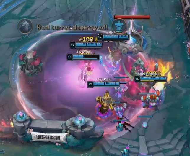 Not sure ob das noch ne Viktor Ult ist oder der Ring of Reign