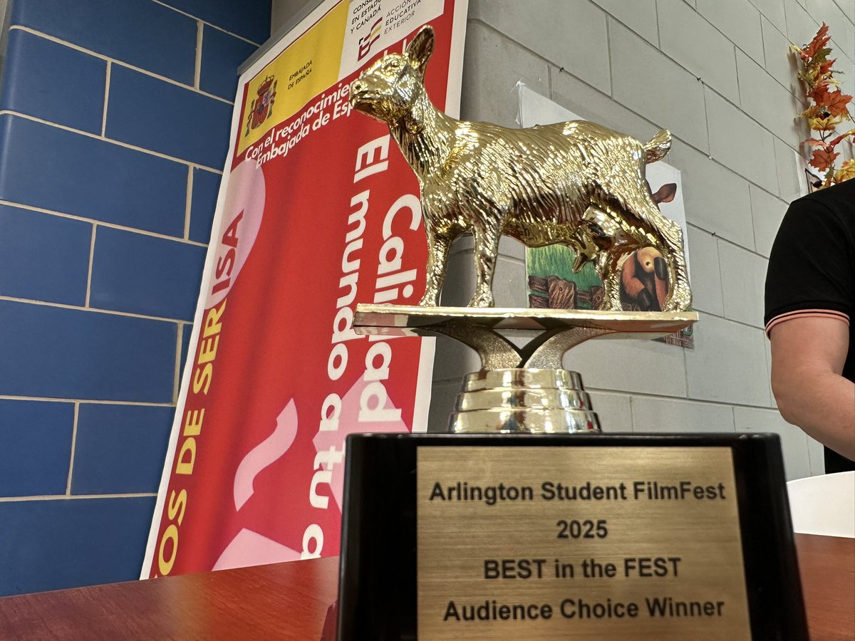 Juan and Everett of Escuela Key Elementary got their G.O.A.T. (Greatest of all Time) trophies today! CONGRATULATIONS, Filmmakers! You won BEST in the FEST at ASFF 2025! 
Thank you, Mr. Maniscalco for helping our students make such wonderful films. 
KEEP MAKING FILMS!