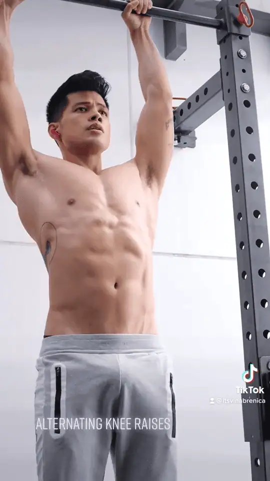 PinoyHotCeleb's tweet image. #HotCelebrity14 VIN ABRENICA
#PaAbs at #PaBukol ni Vin