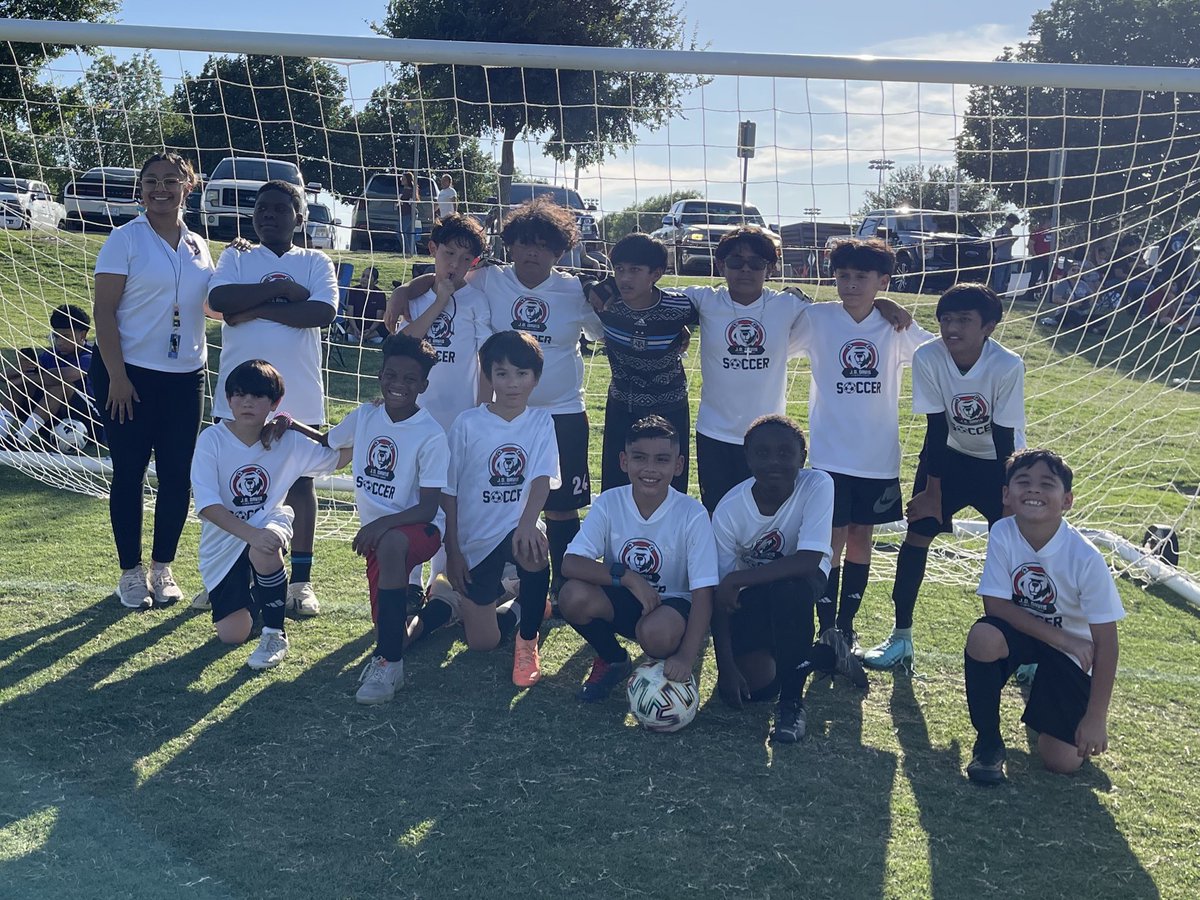 Marielena Castro (@ms__castro) on Twitter photo So proud of my soccer boys for putting in so much work inside and outside the field. Wishing my 5th graders luck in middle school ⚽️
#JODbruins #JODsquad
<a href="/JODavisES1/">J.O. Davis_ES</a> So proud of my soccer boys for putting in so much work inside and outside the field. Wishing my 5th graders luck in middle school ⚽️
#JODbruins #JODsquad
<a href="/JODavisES1/">J.O. Davis_ES</a>
