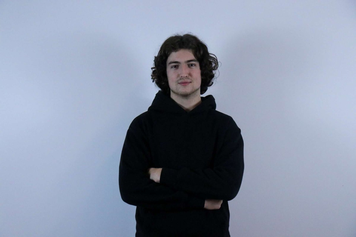 Vous voyez <a href="/booshi_lol/">Booshi</a> ? Celui qui vient de remporter la LFL pour sa TOUTE première année ? 

Eh bien sachez qu’il a fait ses débuts chez nous. Donc quelque part… c’est un peu grâce à nous tout ça. 

Plus sérieusement, un immense bravo à toi Théo. Tu mérites tout ce qui