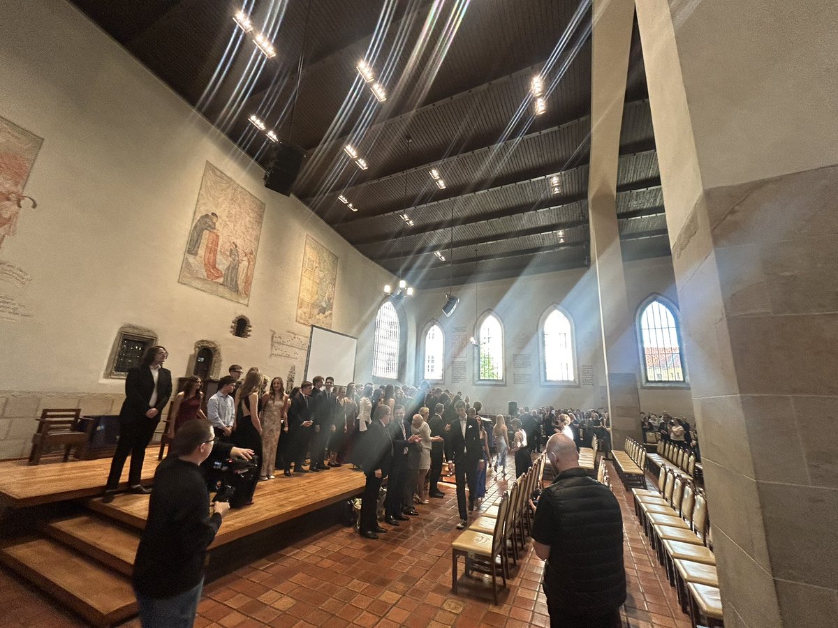 Back in Prague, am delighted to return as a Governor of the English College in Prague (ECP), after a 10 year gap. 

First engagement - the school’s annual prize giving, held at the medieval Betlémská Kaple. 

Great to see the successful Year 6 students, teachers &amp; parents.