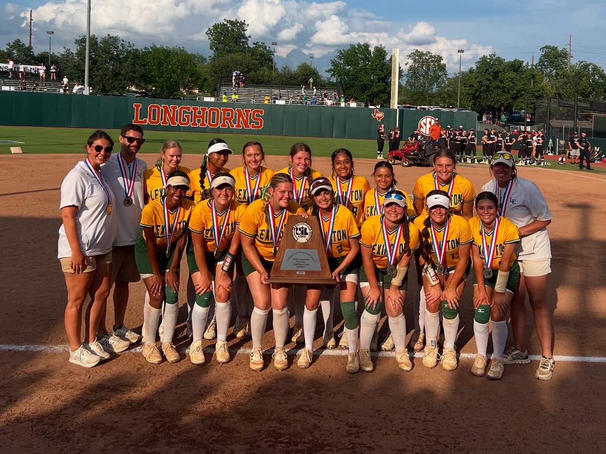 Lexington High School Softball tweet media